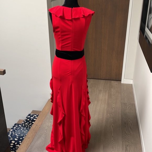 Gucci stretch jersey evening gown with velvet wrap belt - Picture 4 of 4